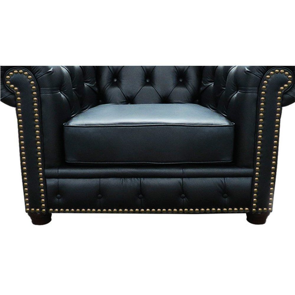 Kit 2 Poltronas Chesterfield com Pés Madeira Couro Preto - Mempra