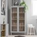 Cristaleira 2 Portas Vidro Pes Madeira 151x80 cm E957 Cinza Dtall