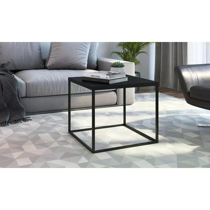 Mesa Lateral Cube Preto Milani Store