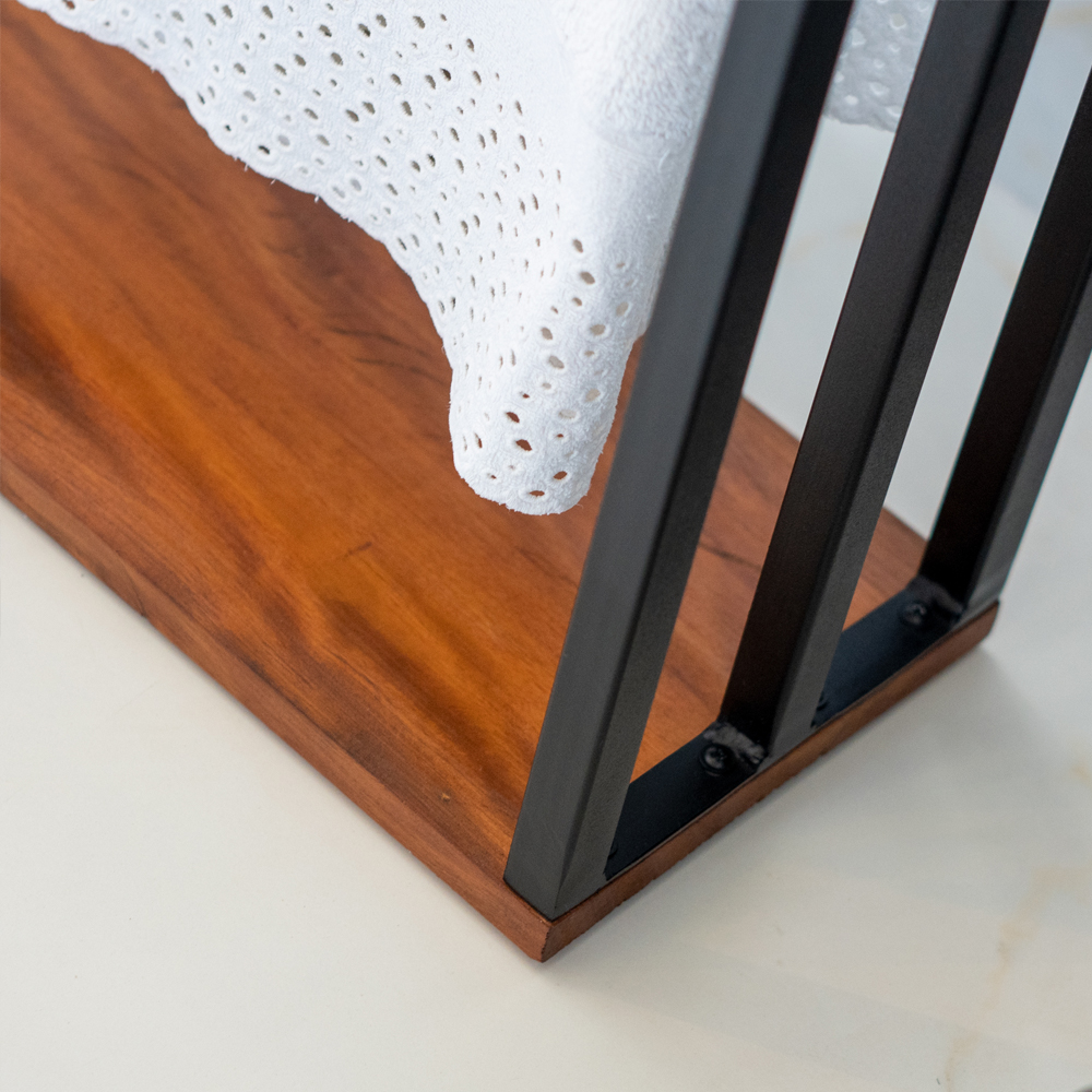 Toalheiro De Piso Triplo Lovell Metal Base em Madeira Peroba Preto DHom