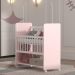 Mini Berço Compacto Portátil Para Bebê com Grade Movel Rodízio Colchão Suporte Mosquiteiro e Prateleira Rosa Branco 