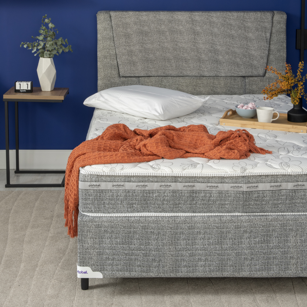 Cama Box com Cabeceira e Colchão Casal Celine Molas Ensacadas (62x138x188) Cinza