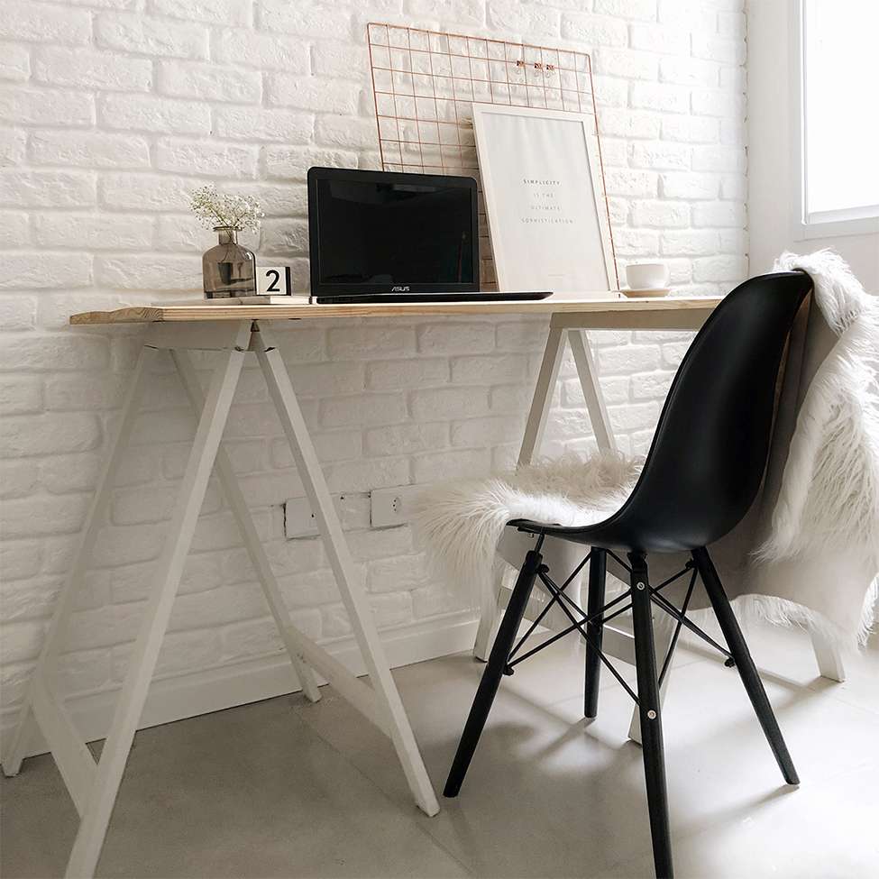 Conjunto com 2 Cadeiras Charles Eames Preto