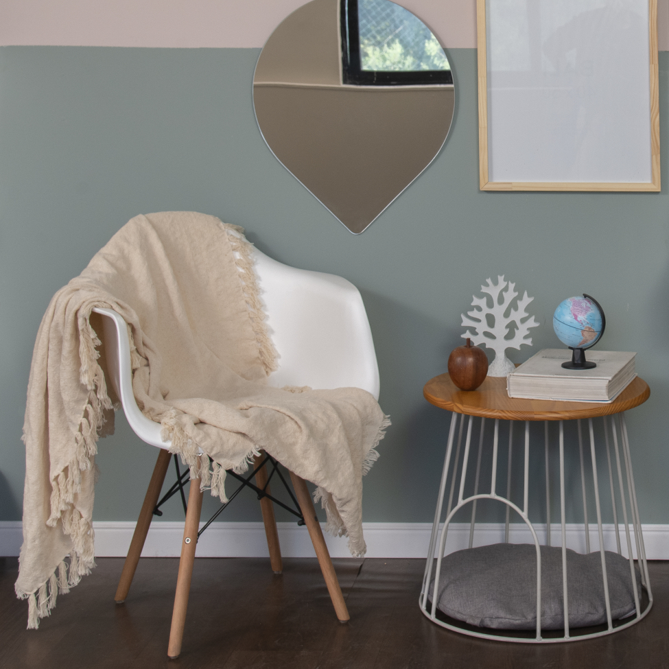 Conjunto com 2 Cadeiras Charles Eames com Braço I Branco