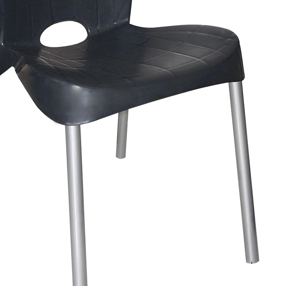Conjunto com 6 Cadeiras de Plástico Montes Claros Preto