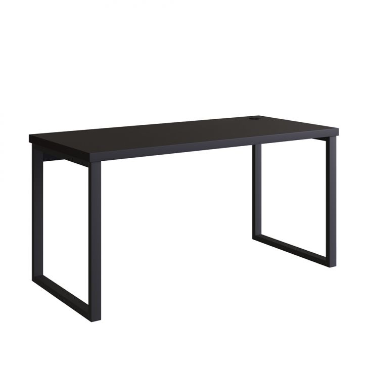 Conjunto de Mesa Miguel 150 cm com Cadeira de Escritório Presidente Giratória com Relax Finland Preta