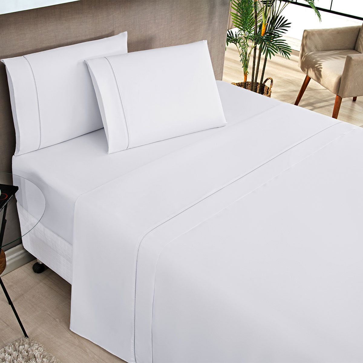 Colcha Branca King Bouti Dupla Face Matelada Ultrassônico + Jogo de Cama Ponto Palito - 7 Peças