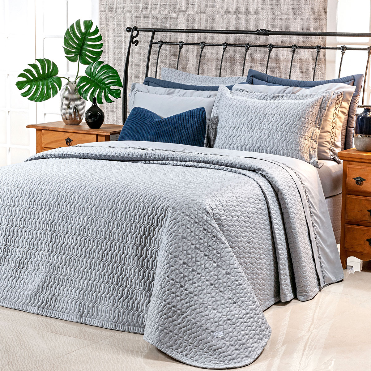 Colcha Queen Size 400 Fios Egípcio Cinza 100% Algodão + Jogo de Cama - 7 Peças
