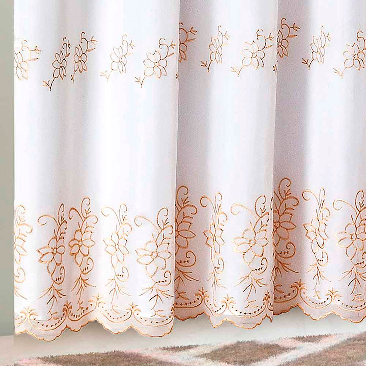 Cortina para Sala de Voil com Forro 3,00m x 2,50m Loren Bordada com detalhes Dourado ideal para Varão de 2 metros simples