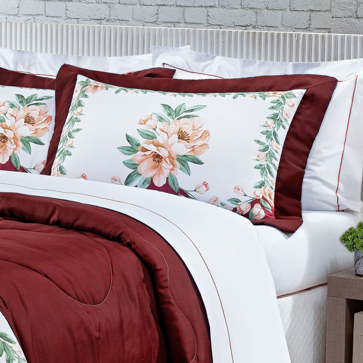 Kit Cobre Leito Casal Estampado Floral Vinho 200 Fios + Jogo de Cama 100% Algodão - 7 Peças