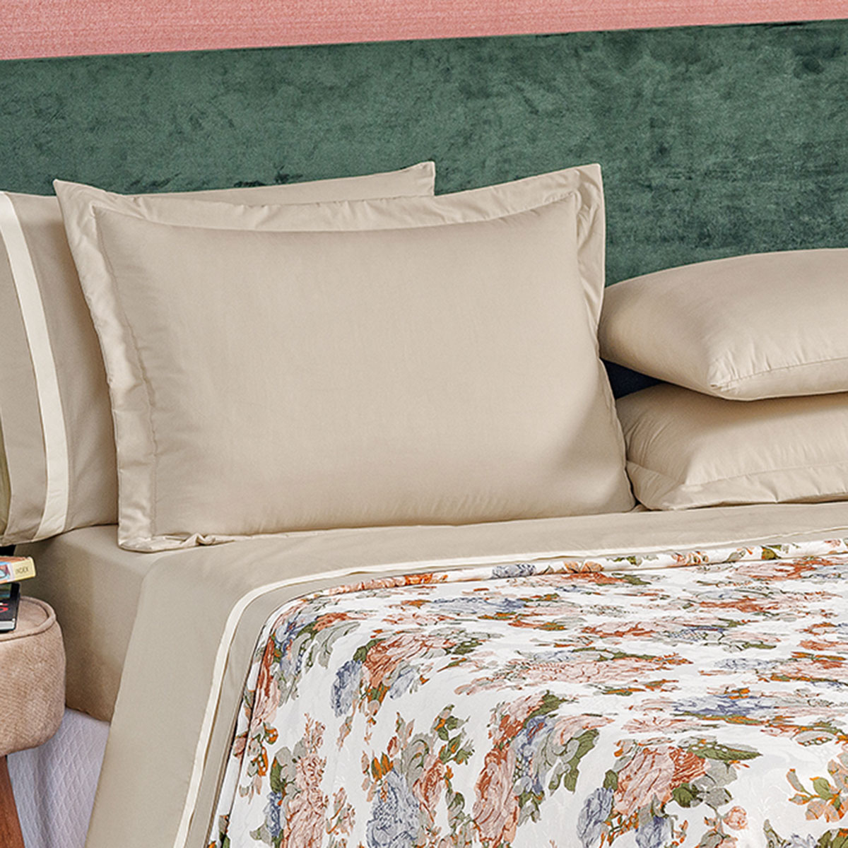 Kit Cobre Leito King Floral Estampada 3 Peças com 2 Porta Travesseiros