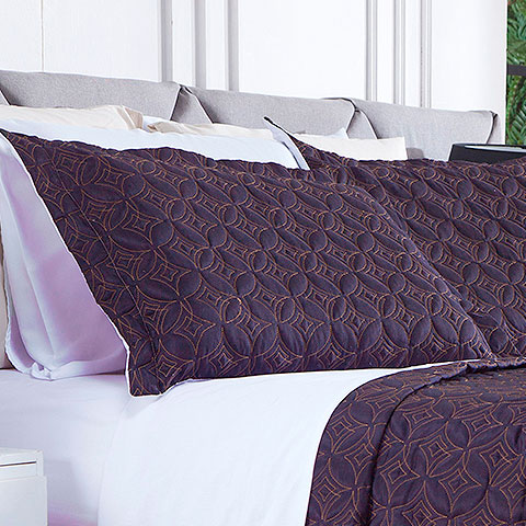 Kit Cobre Leito King Size 3 Peças Azul Marinho Matelado Trabalhado com Porta Travesseiros