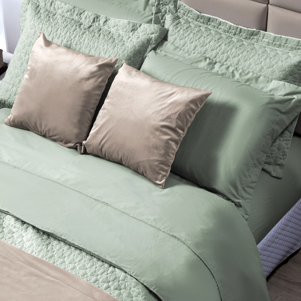 Kit Cobre Leito Queen 100% Algodão Verde 200 Fios + Jogo de Cama 100% Algodão - 7 Peças