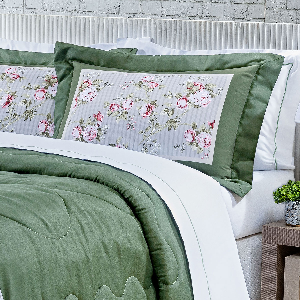 Kit Cobre Leito Verde Queen Estampado Floral Percal 200 Fios + Jogo de Lençol 100% Algodão - 7 Peças