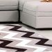 Tapete para Sala Chevron Renaissance Antiderrapante 1,90m x 1,33m ZigZag Taupe Bege
