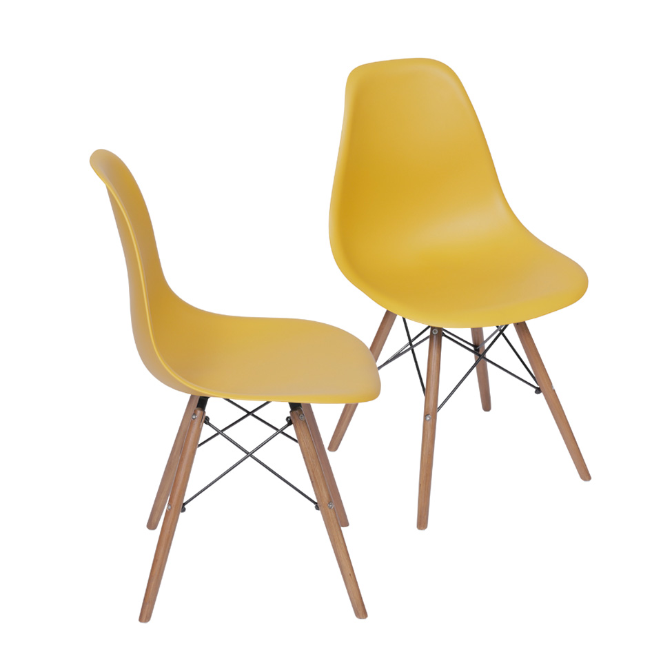 Conjunto com 2 Cadeiras DKR Eames Açafrão e Madeira