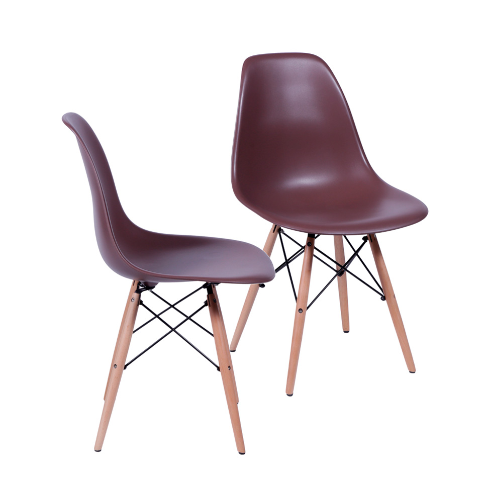 Conjunto com 2 Cadeiras DKR Eames Café e Madeira