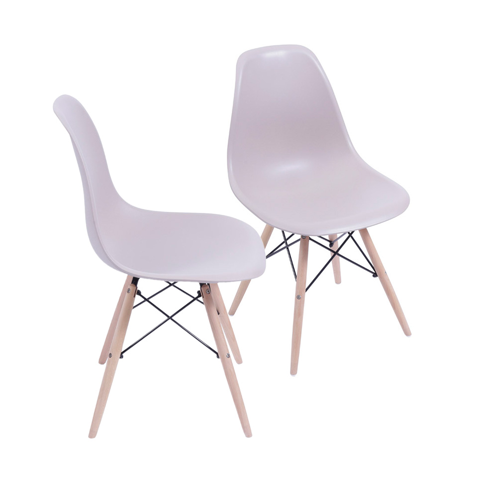 Conjunto com 2 Cadeiras DKR Eames Fendi e Madeira