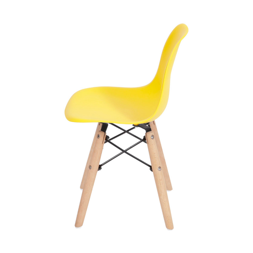 Conjunto com 4 Cadeiras Infantis DKR Eames Amarelo e Madeira