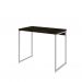 Conjunto de Mesa Studio Carvalho Dark e Branca com Cadeira de Escritório Diretor Giratória Vancouver Preta
