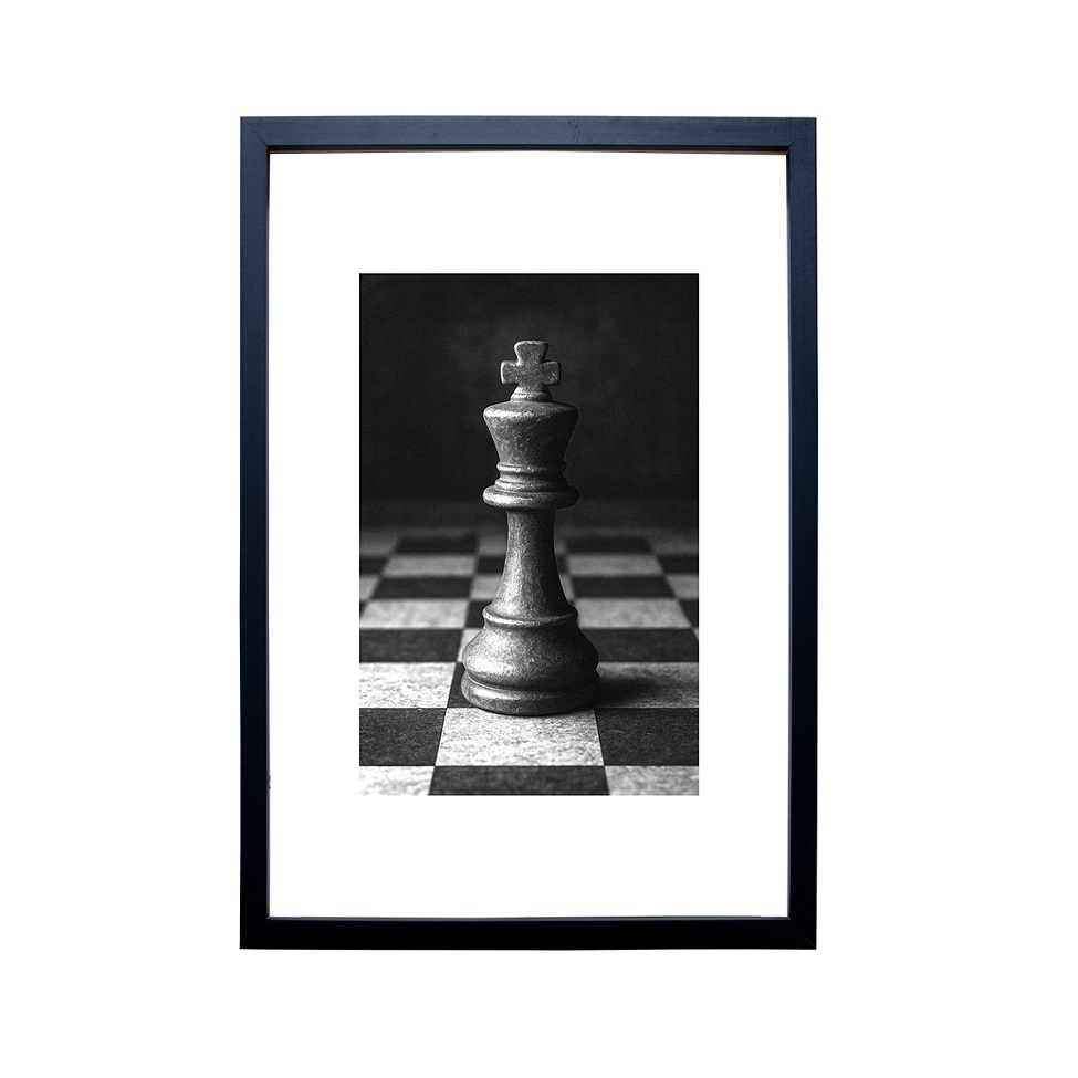 Quadro Decorativo com Vidro Chess King Preto e Branco