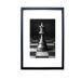 Quadro Decorativo com Vidro Chess Queen Preto e Branco