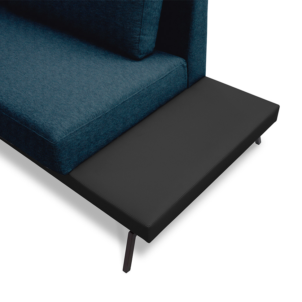 Sofá 3 Lugares Matteo com Mesa de Apoio Direita Linho Azul 180 cm
