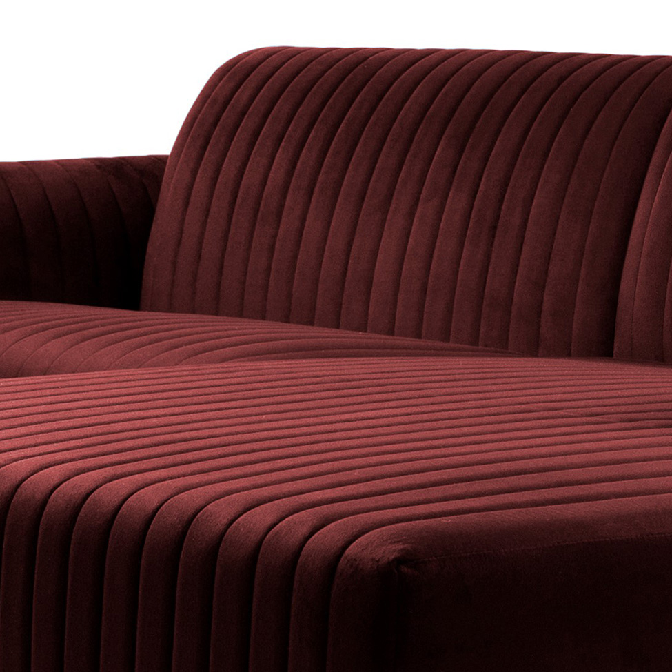 Sofá 3 Lugares Molino com Chaise Direito Veludo Bordô e Dourado