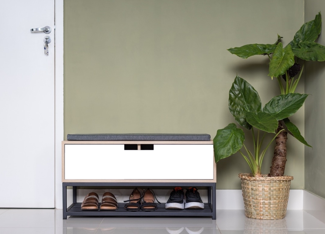 Banco sapateira com porta estilo industrial Comfy Carvalho com branco 84cm