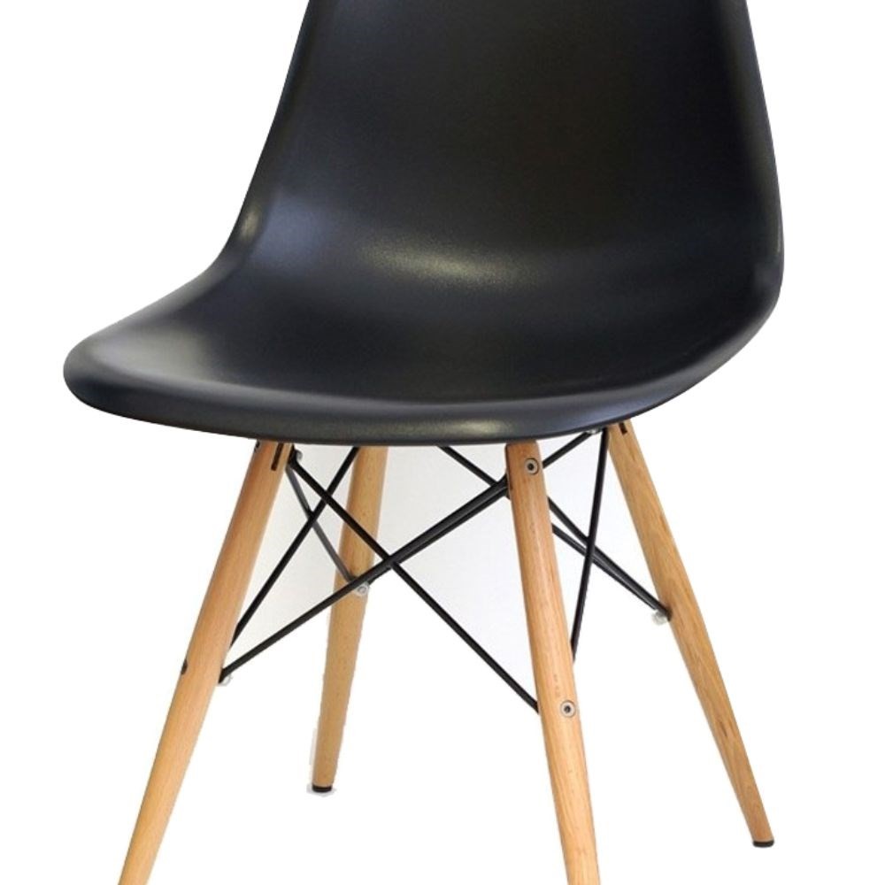 Cadeira Eiffel Charles Eames Preta com Base de Madeira DSW