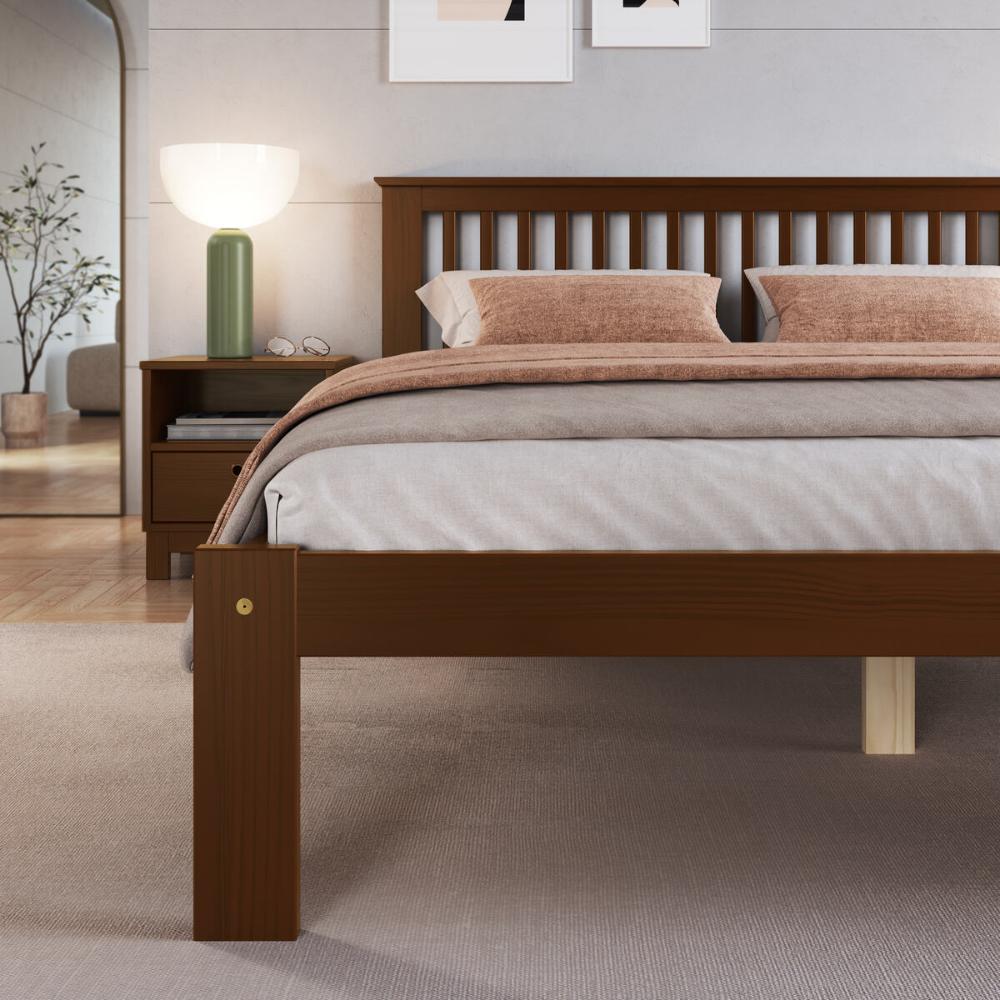 Cama de Casal de Madeira Maciça para Colchão 138x188cm Multimóveis CR35273 Walnut