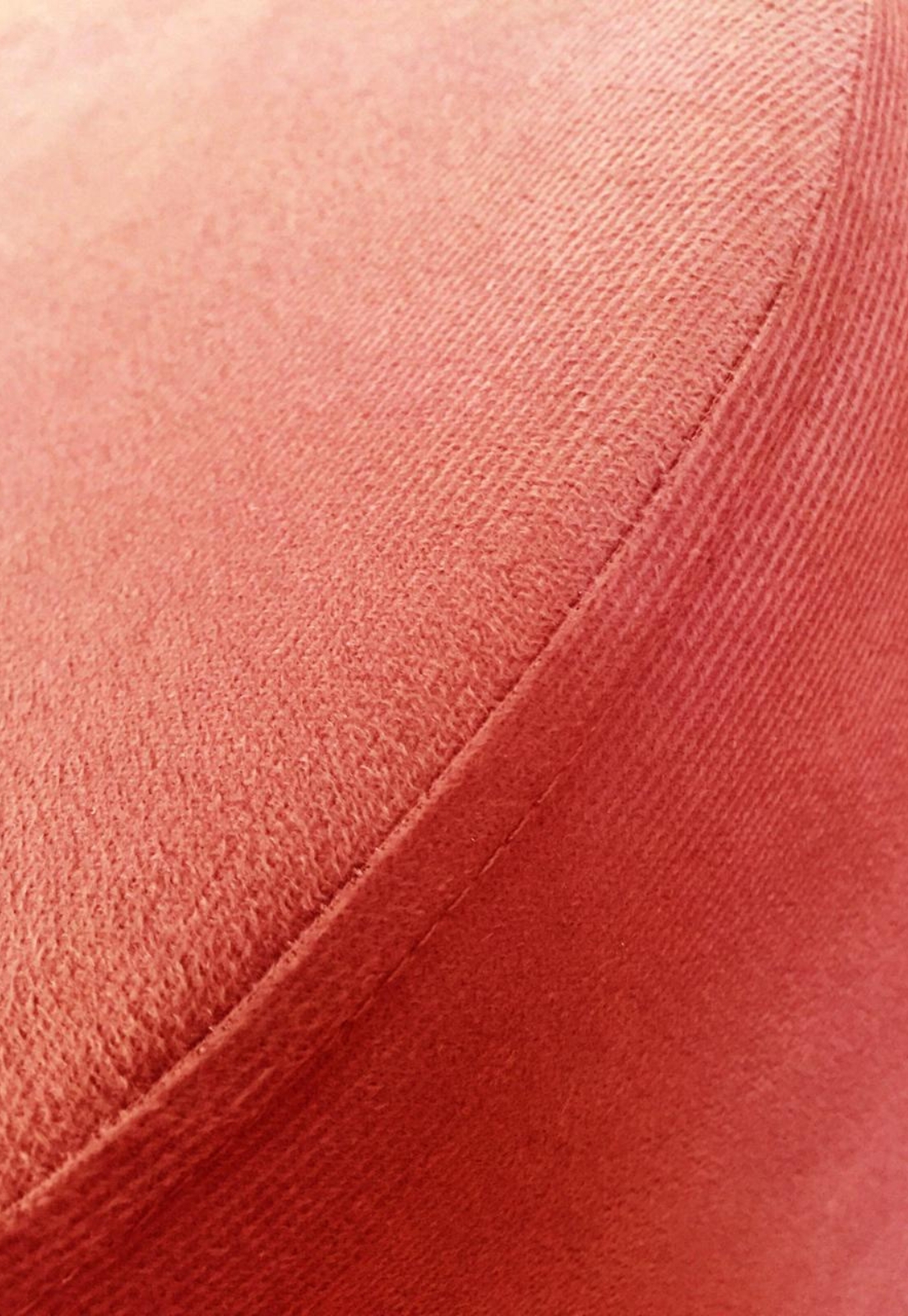 Puff Pé Palito Redondo Não é Segredo Veludo Vermelho 40x45