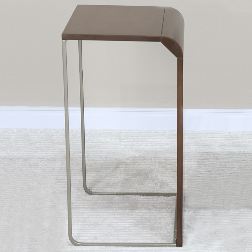 Mesa De Centro Alta Madeira Pinhao Base Metal Niquel Nacc