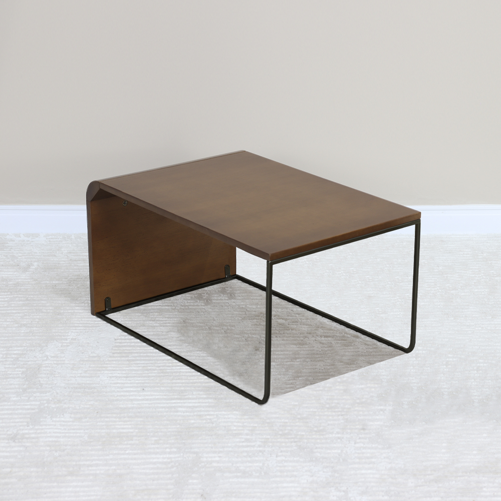 Mesa De Centro Alta Madeira Pinhao Base Metal Preto Nacc