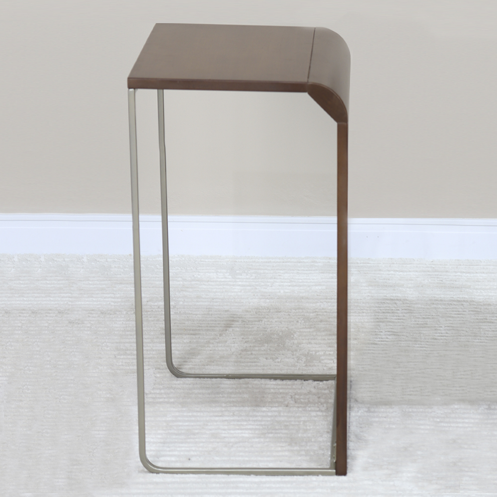 Mesa De Centro Baixa Madeira Pinhao Base Metal Niquel Nacc