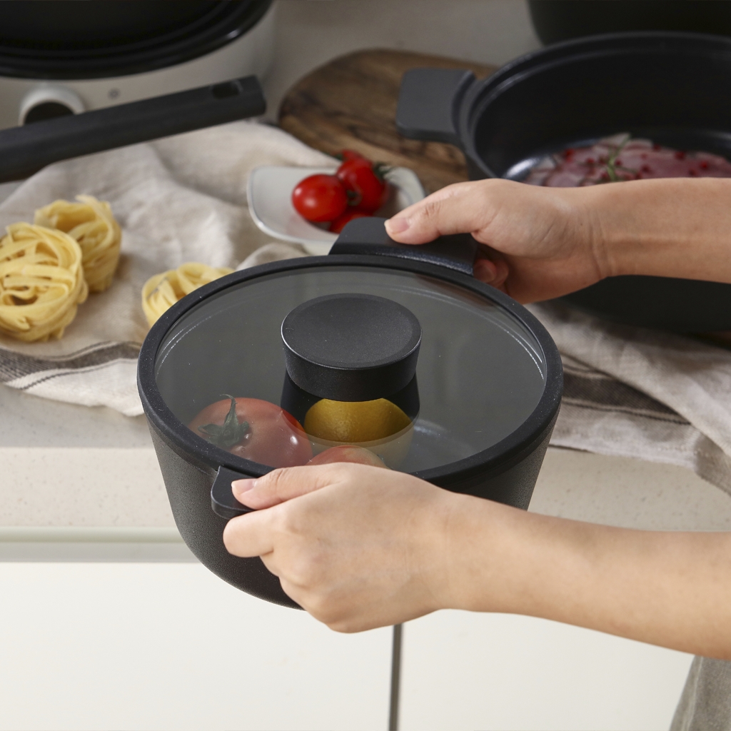 Caçarola 24cm/3,7L - Indução - Alumínio com Revestimento Cerâmico - VULKAN - Neoflam - Cor Preta