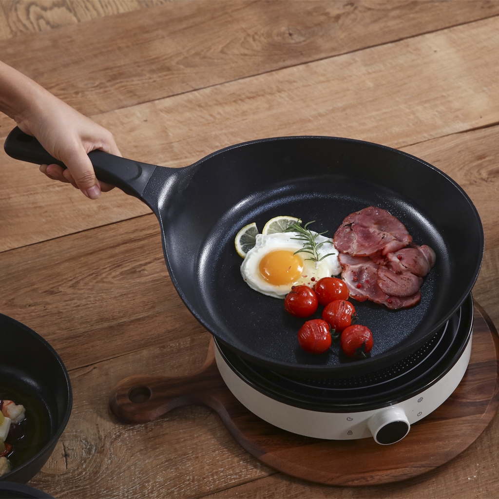 Frigideira 24cm/2,0L - Indução - Alumínio com Revestimento Cerâmico - VULKAN - Neoflam - Cor Preta