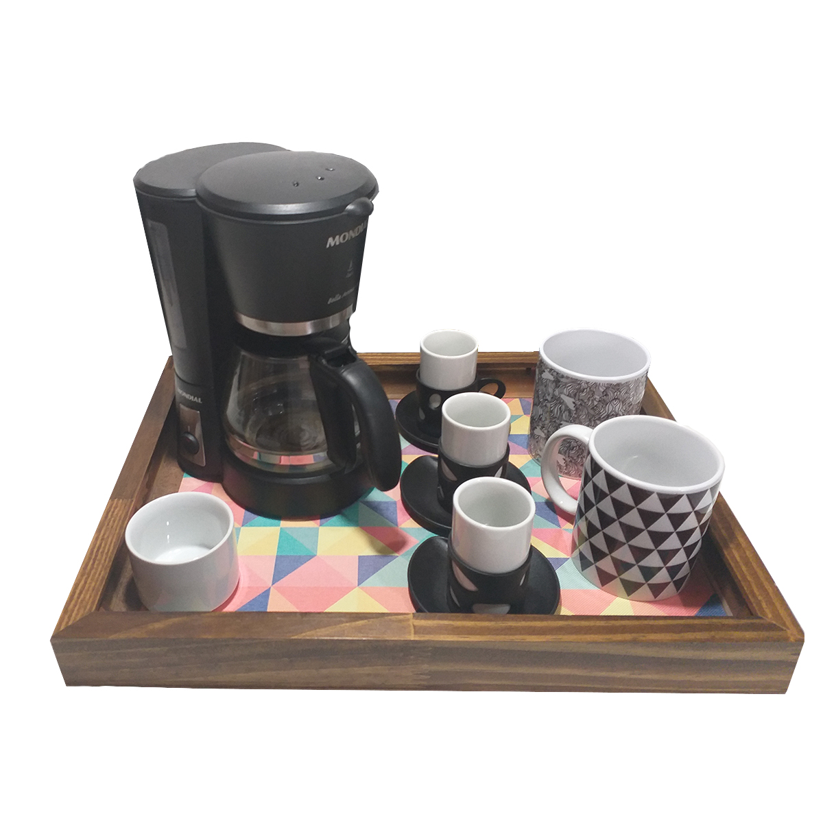 Kit Bandeja Com 2 Canecas E 4 Jogos Americano