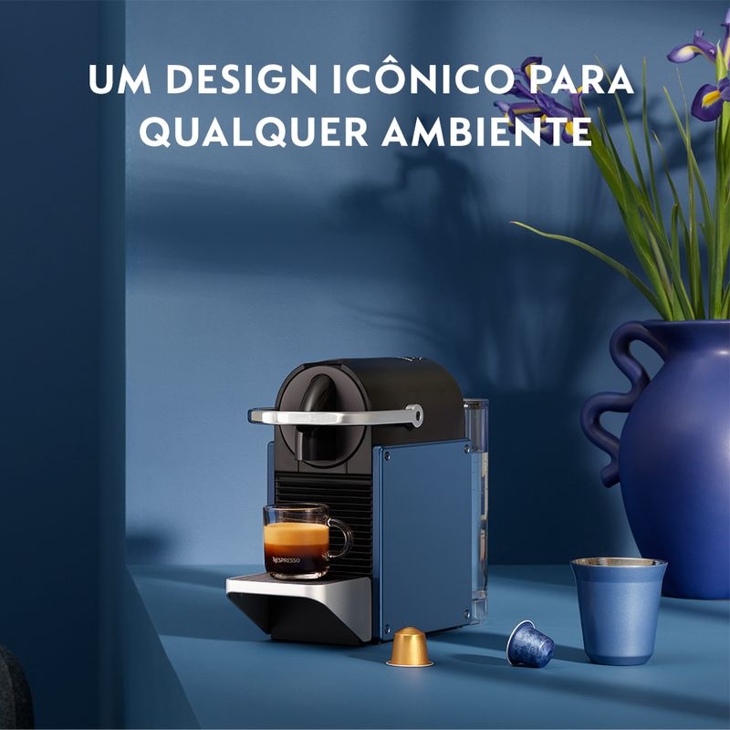 Cafeteira Nespresso Pixie Redesign Azul e Preta para Café em Cápsula 110V