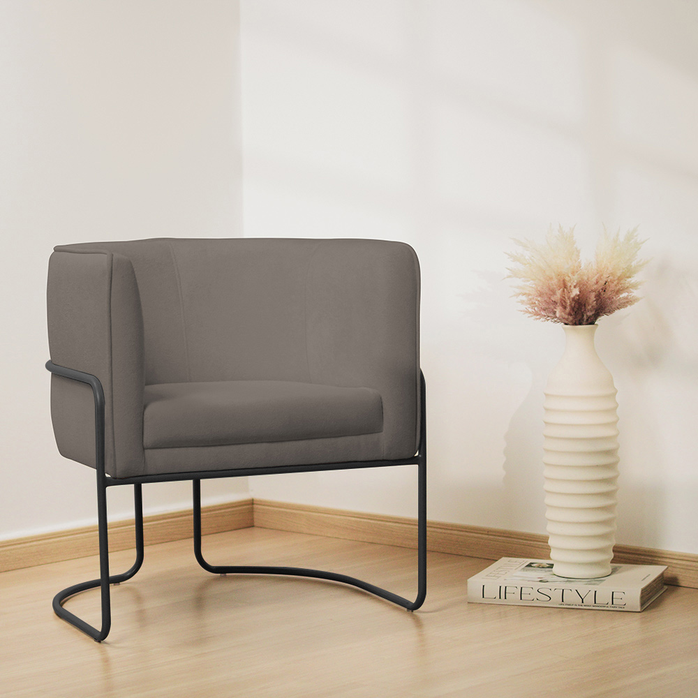 Kit 02 Poltronas Decorativas Betina Base Aço Preto Bouclé Marrom - Nexta Casa