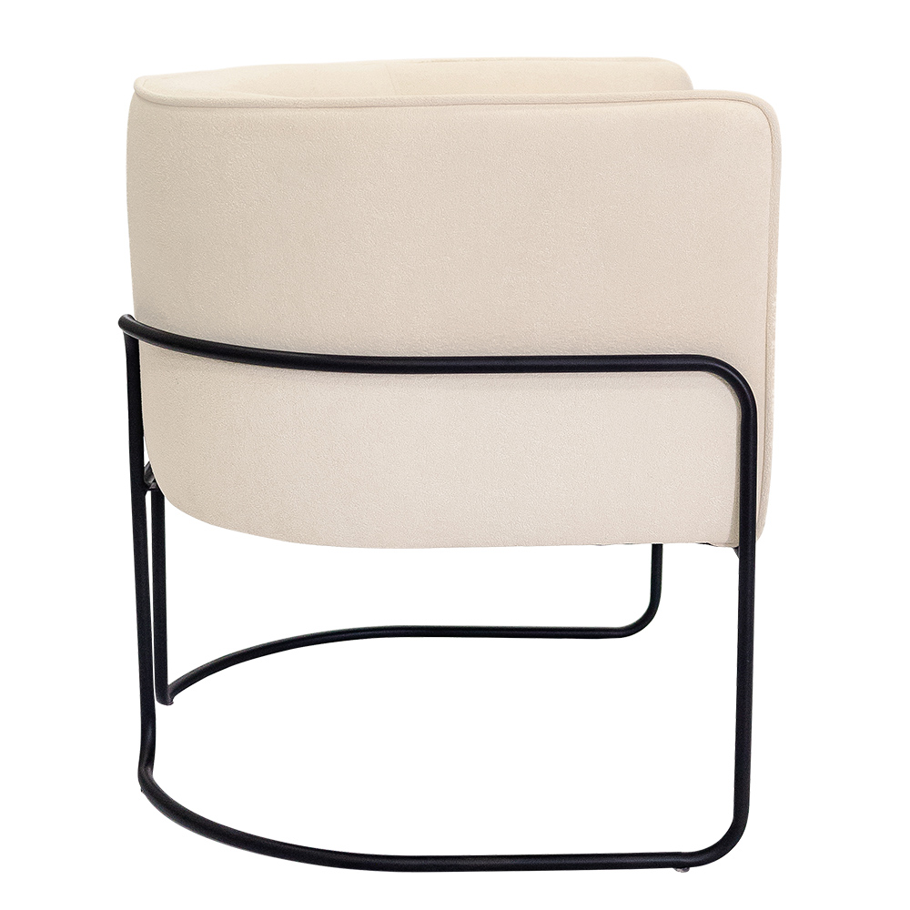 Kit 02 Poltronas Decorativas Betina Base Aço Preto Bouclé Off White - Nexta Casa