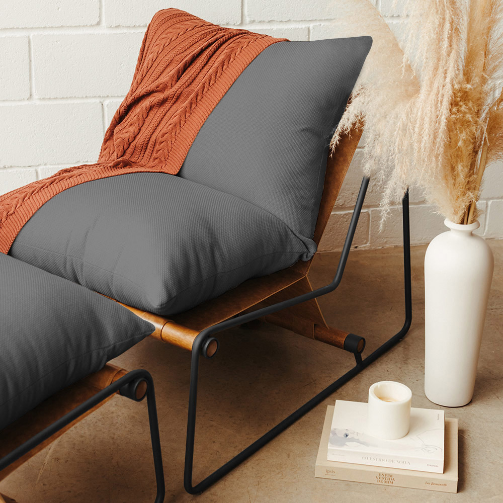 Poltrona Decorativa Turim Base Aço Preto Recouro Camel Poliéster Cinza - Nexta Casa