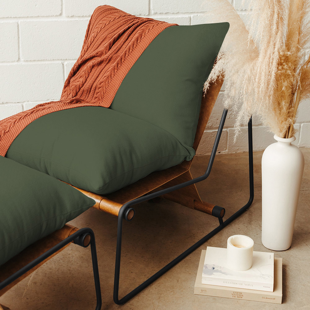 Poltrona Decorativa Turim Base Aço Preto Recouro Camel Poliéster Verde Musgo - Nexta Casa