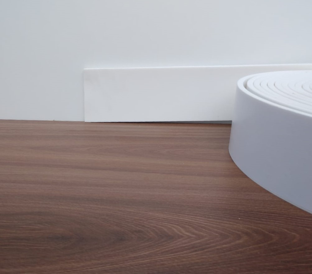 Rodapé Autocolante Flexível  - Boiserie Roda Meio Moldura Eva - 10cm 10 Metros
