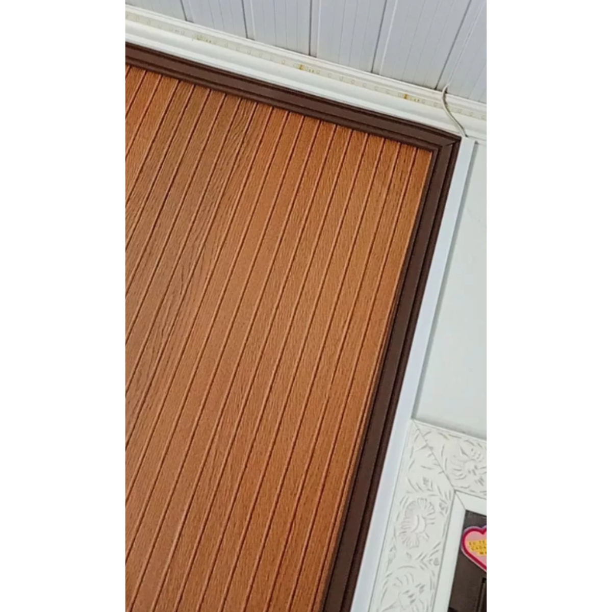 Rodapé Autocolante Flexível  - Boiserie Roda Meio Moldura Eva - 5cm 10 Metros