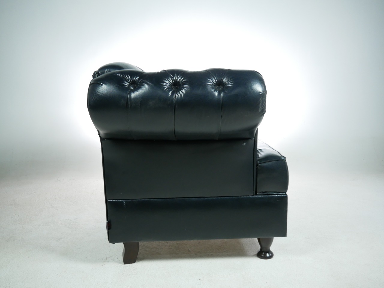 Poltrona Imperador Chesterfield Bergere - Corano Preto