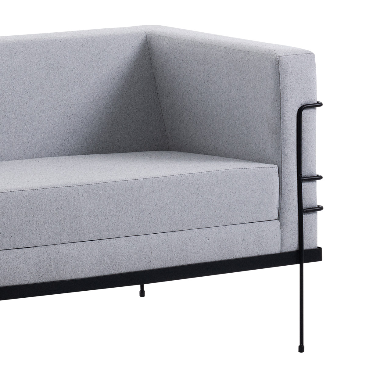 Sofá Le Corbusier  3 Lugares Linho Cinza Base Aço Preto - OOCA Móveis