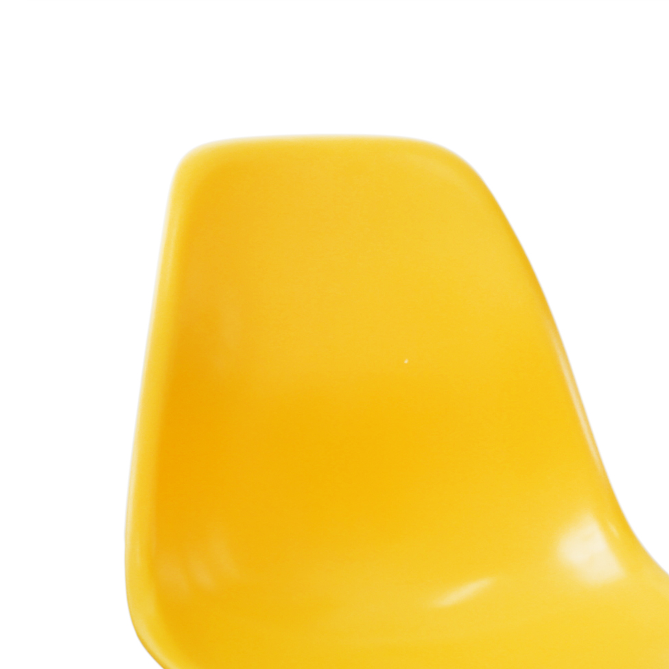 Cadeira Eames Base Madeira e Amarela