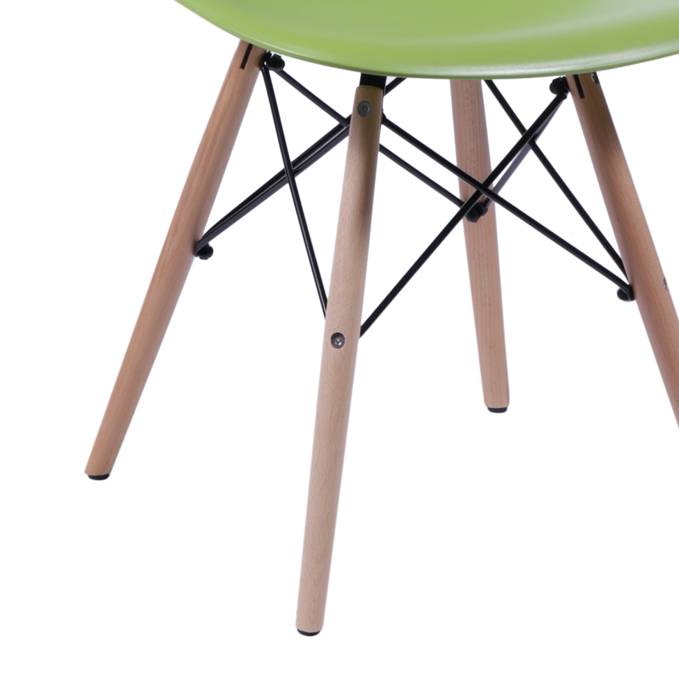 Cadeira Eames Base Madeira e Verde
