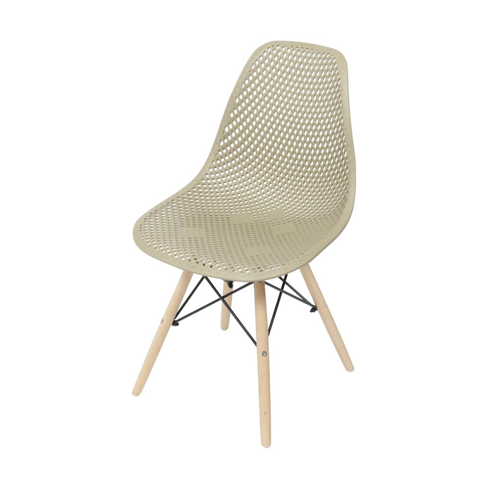 Cadeira Eames Furadinha - Fendi
